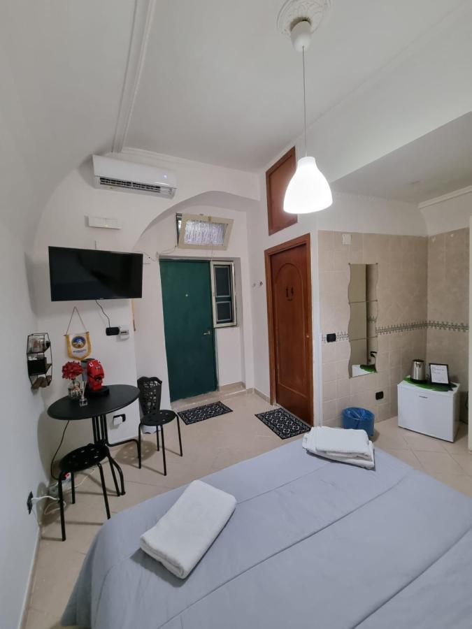 Donnaluisa Apartment Napoli Ngoại thất bức ảnh